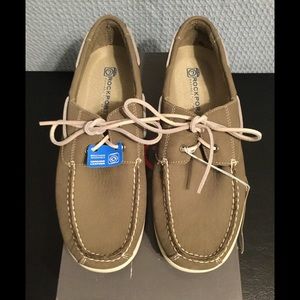 ROCKPORT MEN’S SIZE 10 NAUTICAL MILE SHOES